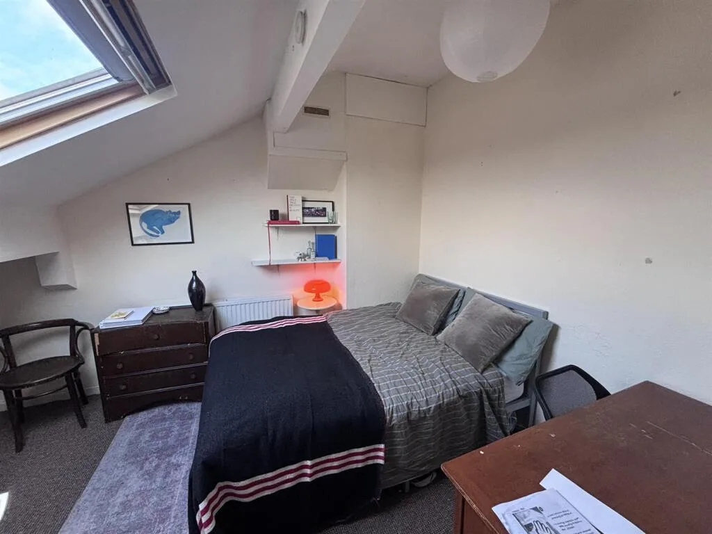5 bedroom house for rent