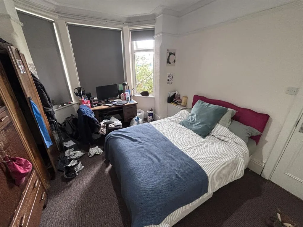 5 bedroom house for rent