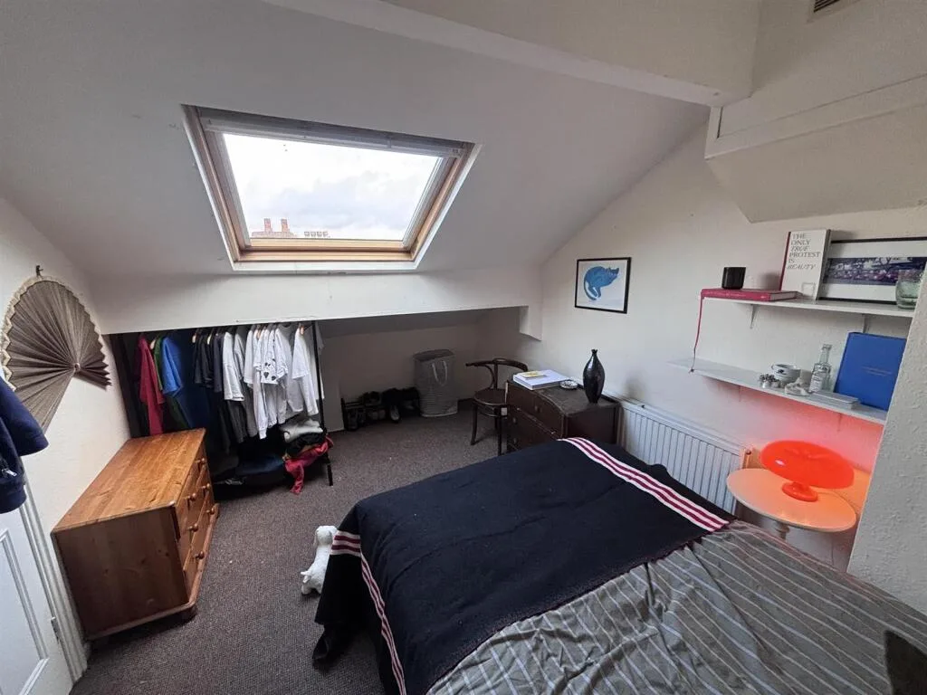 5 bedroom house for rent