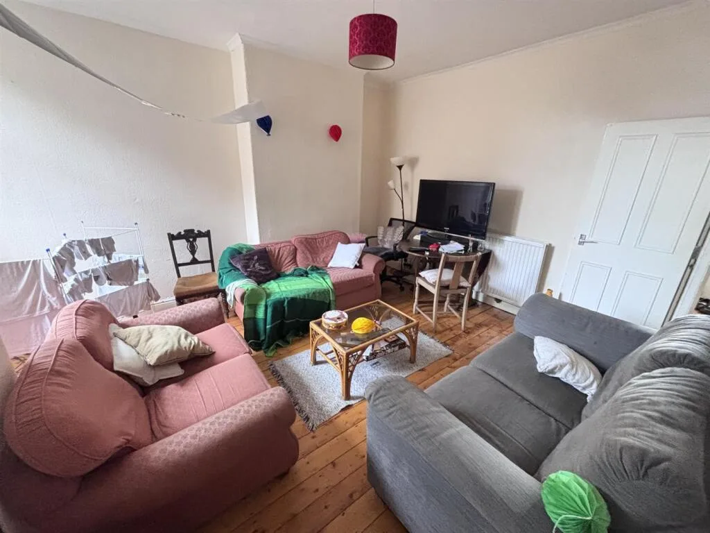 5 bedroom house for rent