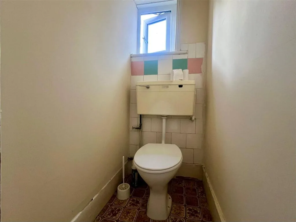 3 bedroom semi-detached house for rent