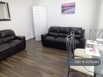 7 bedroom terraced house for rent