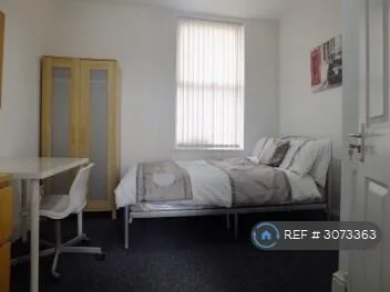 7 bedroom terraced house for rent