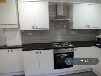 7 bedroom terraced house for rent