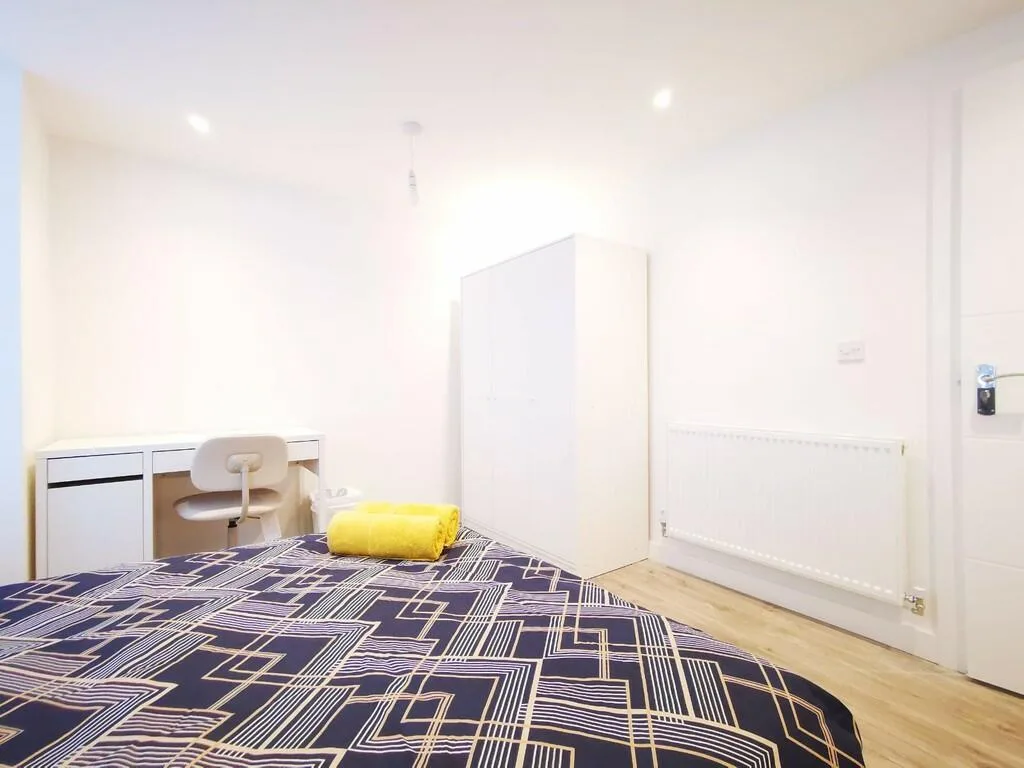 3 bedroom flat for rent