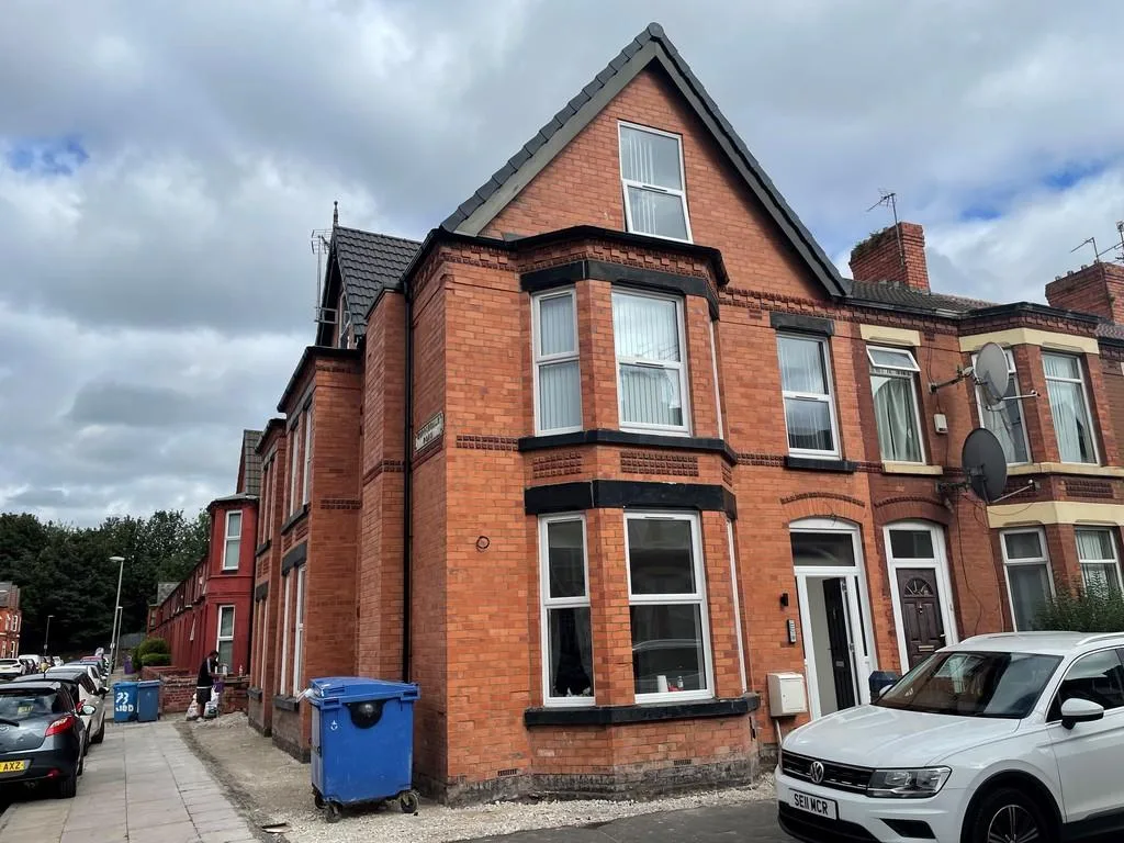 3 bedroom flat for rent