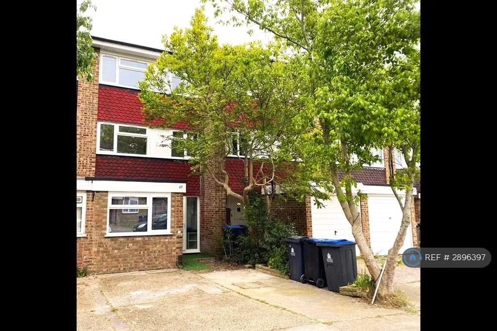 1 bedroom house share for rent