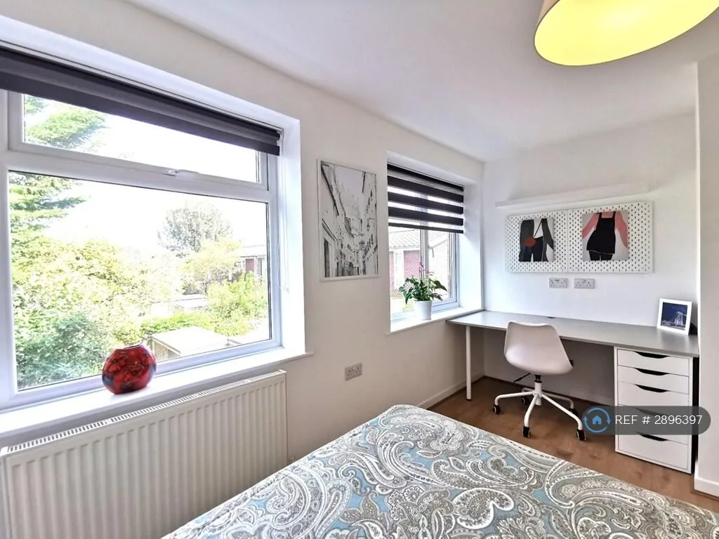1 bedroom house share for rent