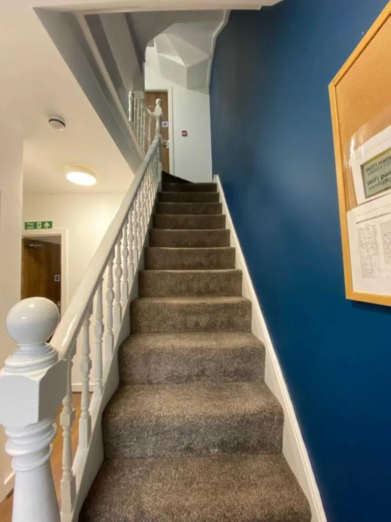 6 bedroom house for rent