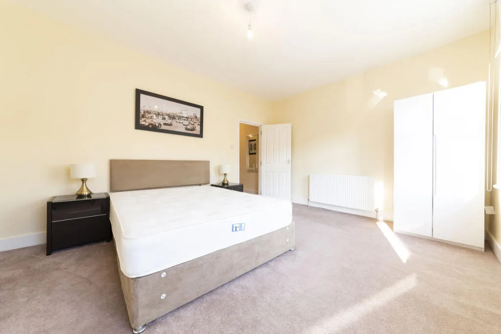2 bedroom flat for rent