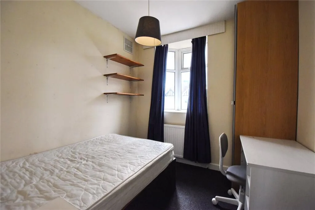 5 bedroom house for rent