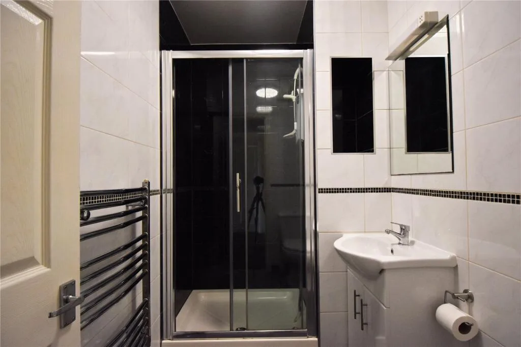 5 bedroom house for rent