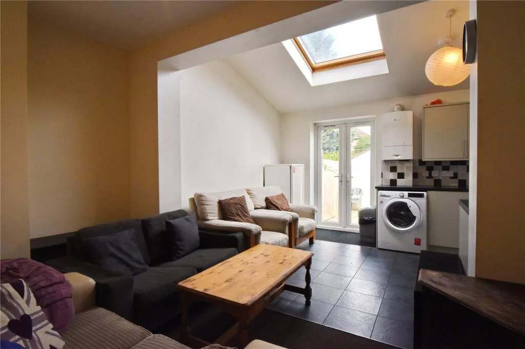 5 bedroom house for rent