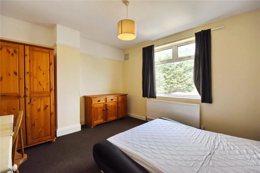 5 bedroom house for rent