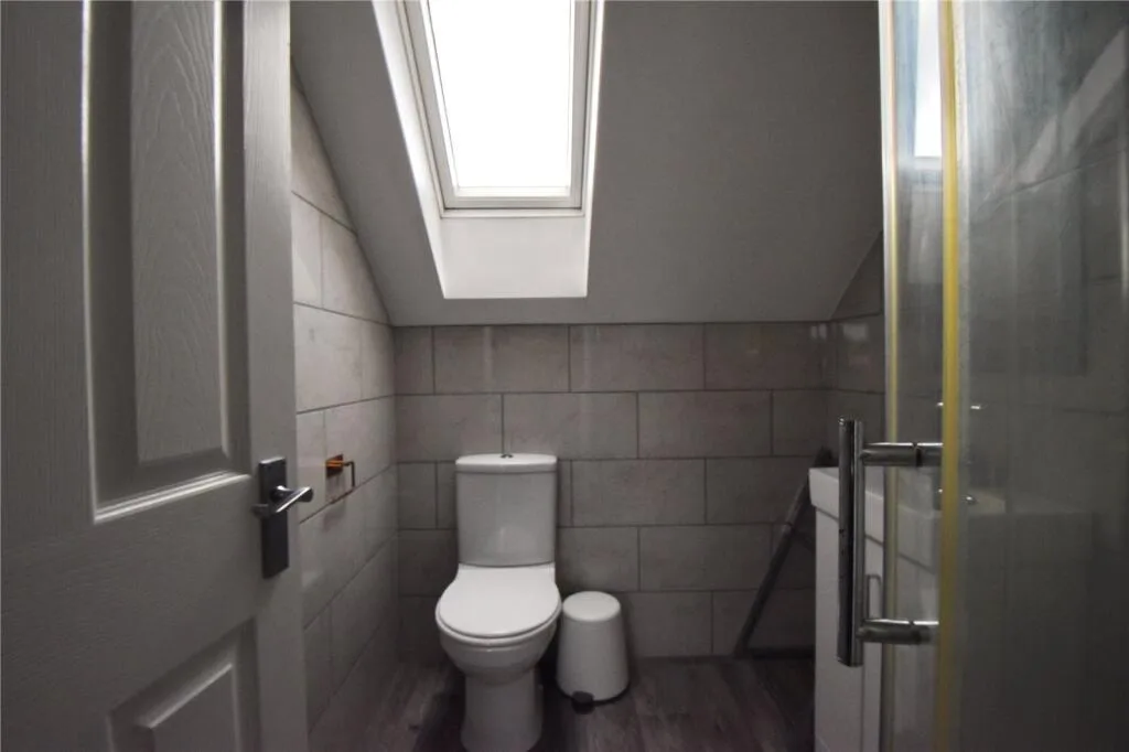 6 bedroom house for rent