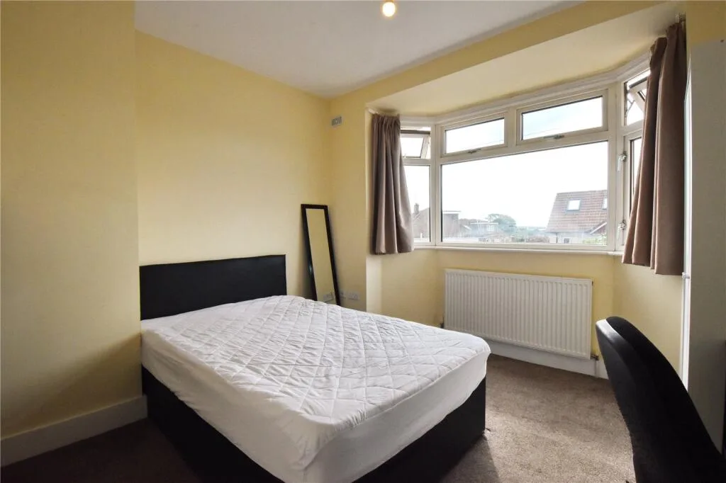 6 bedroom house for rent