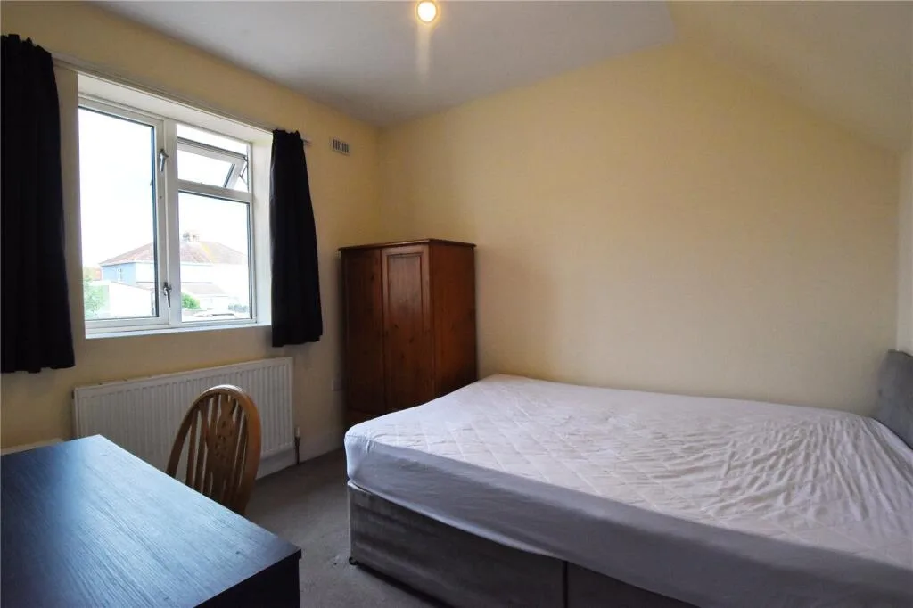 6 bedroom house for rent