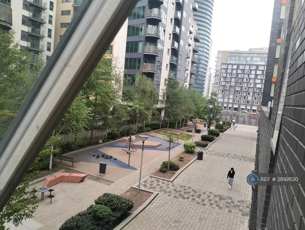 1 bedroom flat share for rent