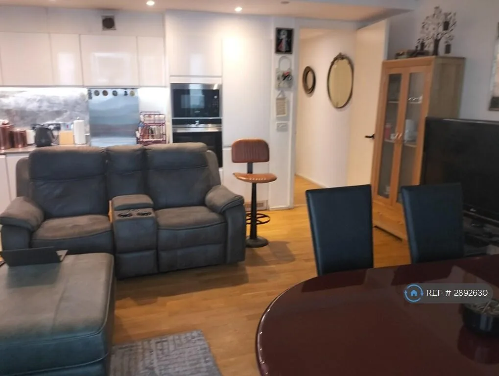 1 bedroom flat share for rent