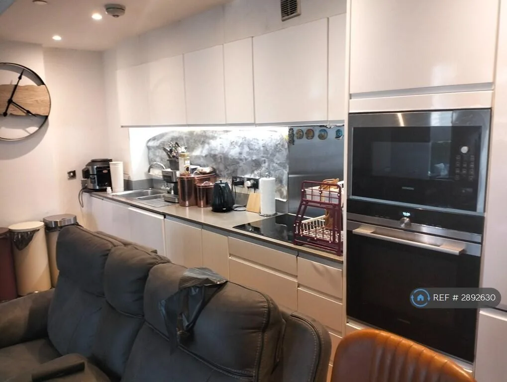 1 bedroom flat share for rent