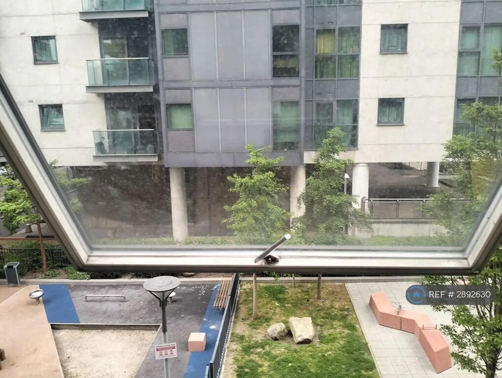 1 bedroom flat share for rent