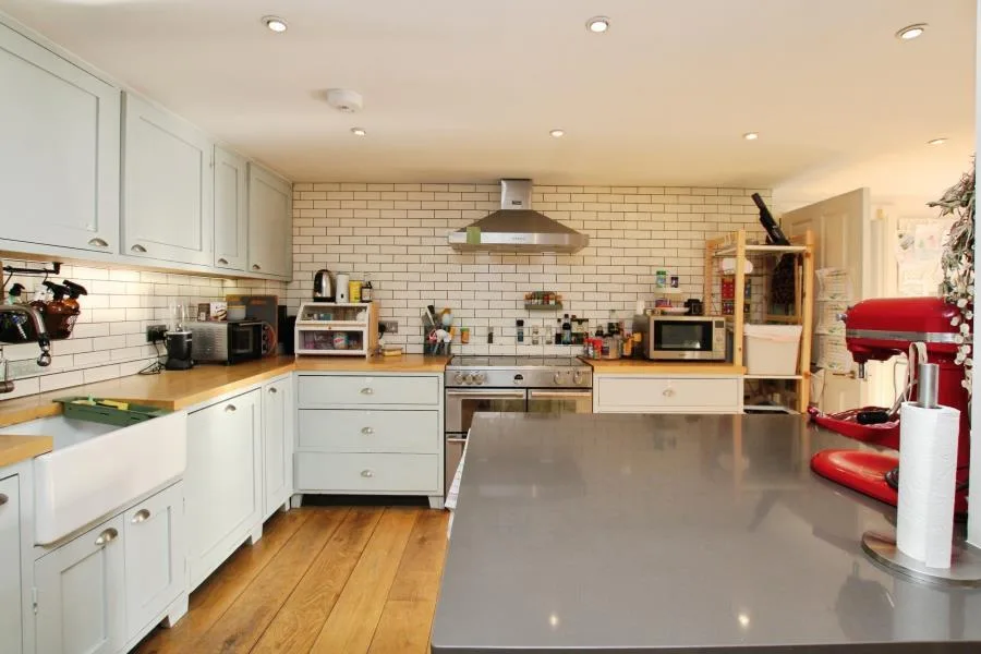 4 bedroom terraced house for rent