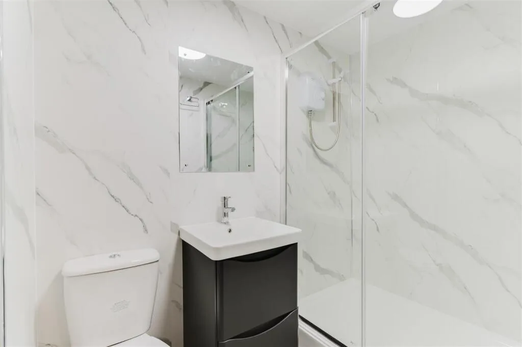 5 bedroom apartment for rent