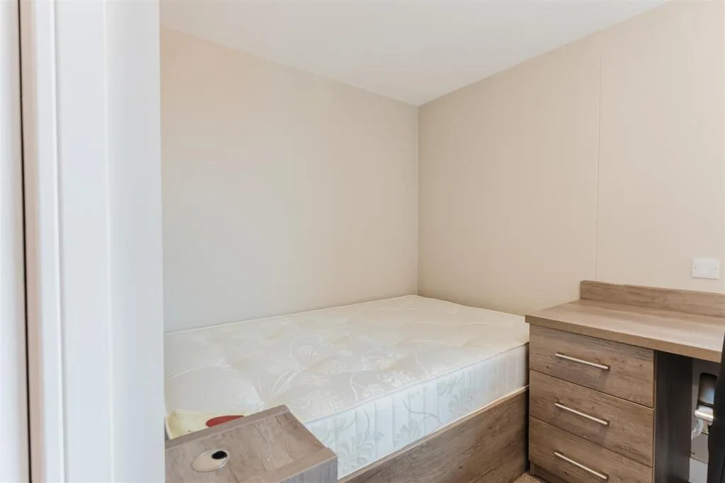 5 bedroom apartment for rent
