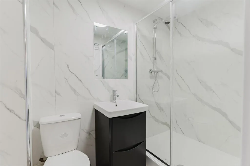 5 bedroom apartment for rent