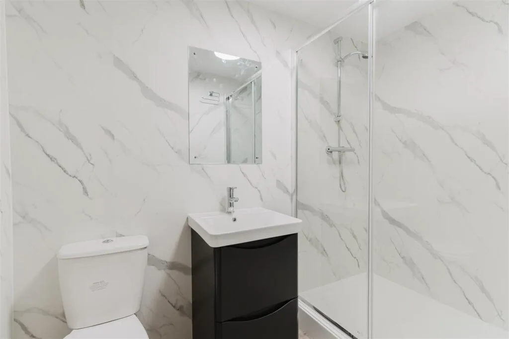 5 bedroom apartment for rent