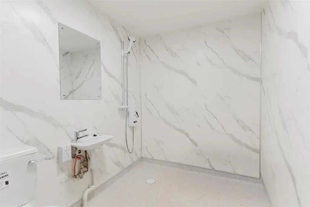 5 bedroom apartment for rent