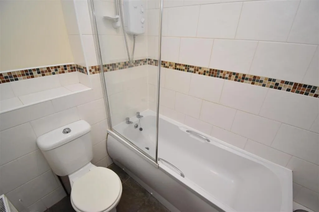 8 bedroom house for rent