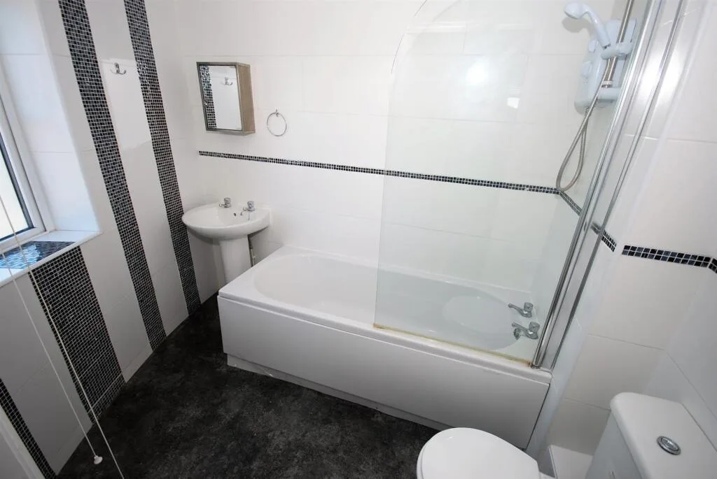 6 bedroom apartment for rent