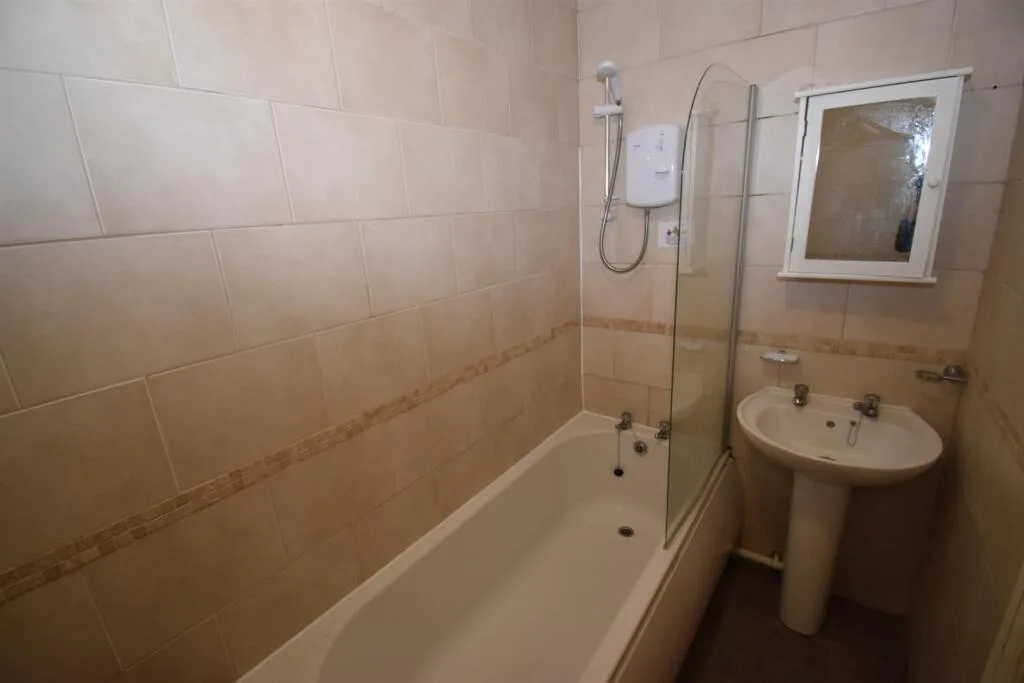 7 bedroom apartment for rent