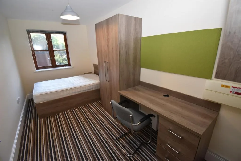 7 bedroom apartment for rent