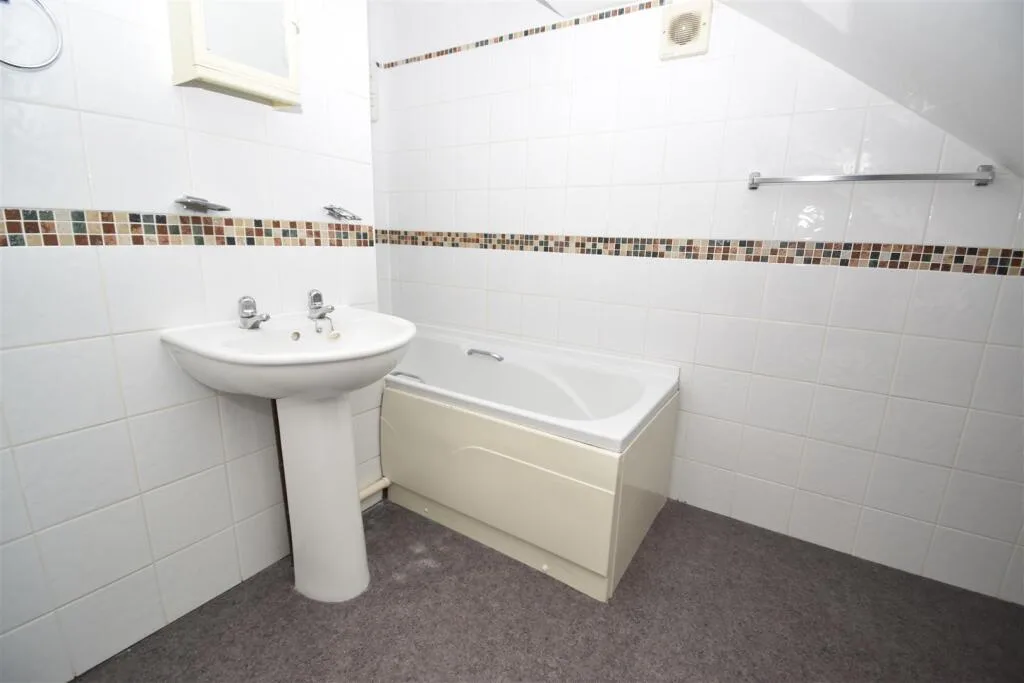 9 bedroom house for rent