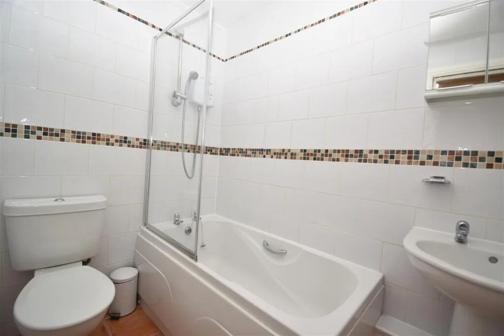 9 bedroom house for rent