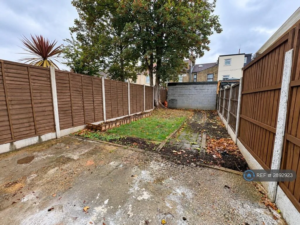 3 bedroom terraced house for rent