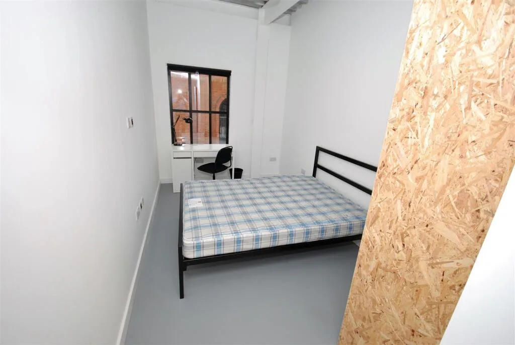 6 bedroom apartment for rent