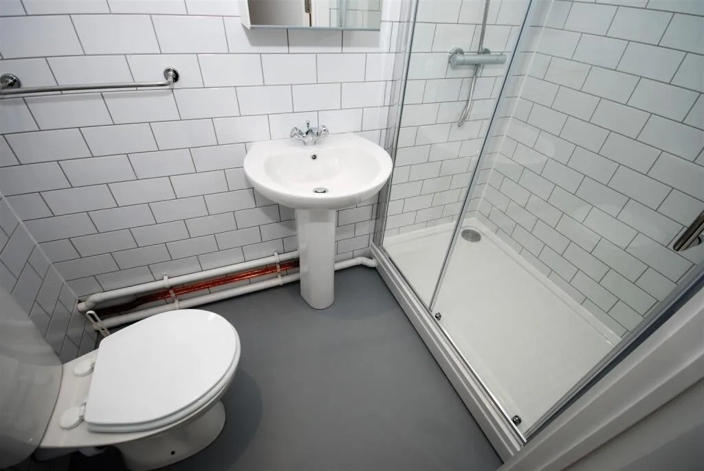 6 bedroom apartment for rent