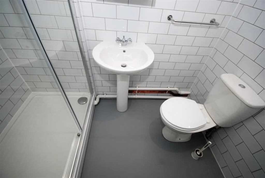 6 bedroom apartment for rent