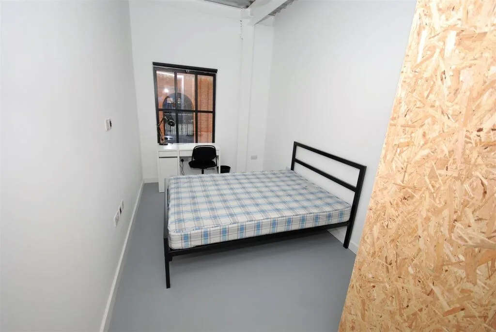 6 bedroom apartment for rent