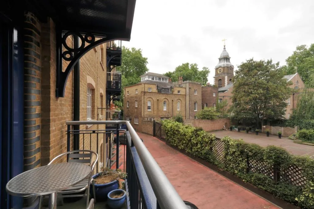 2 bedroom flat for rent