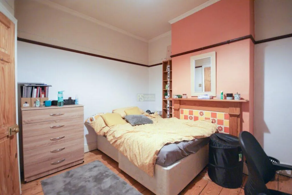 4 bedroom terraced house for rent