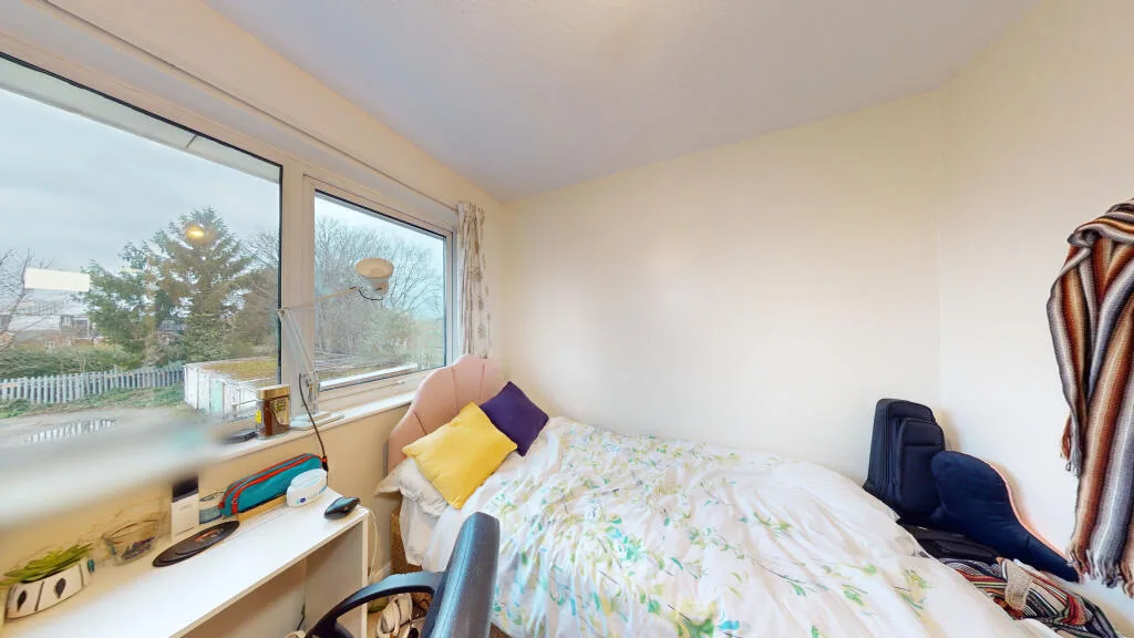 5 bedroom house for rent