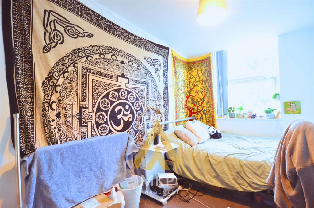 7 bedroom terraced house for rent