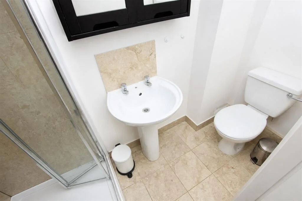 5 bedroom house for rent