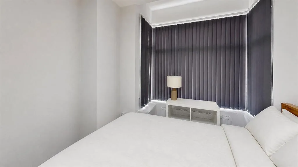 6 bedroom house for rent
