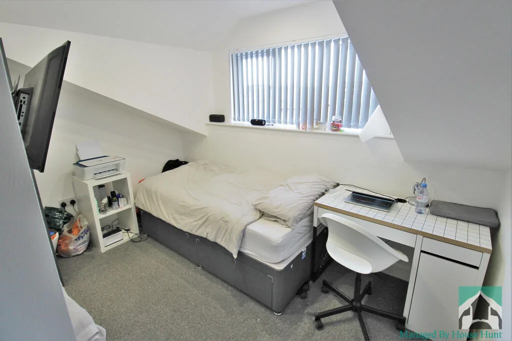 7 bedroom house for rent