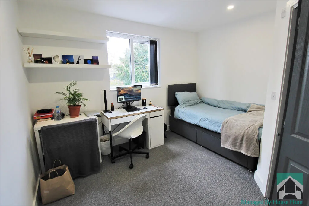 7 bedroom house for rent